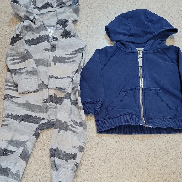 Carter's 36 piece lot of pants, jammies, onsies and more!